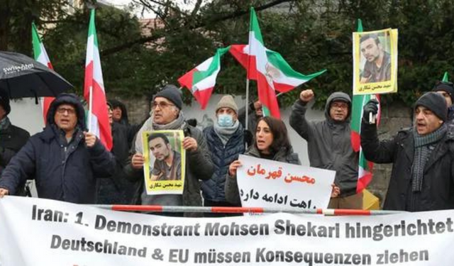 Iran: 2 protesters hanged for killing paramilitary soldier Iran: 2 protesters hanged for killing paramilitary soldier