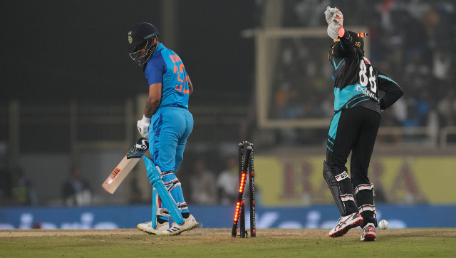 India vs New Zealand: Conway, Mitchell and spinners guide Black Caps to 21-run win in Ranchi T20I India vs New Zealand: Conway, Mitchell and spinners guide Black Caps to 21-run win in Ranchi T20I