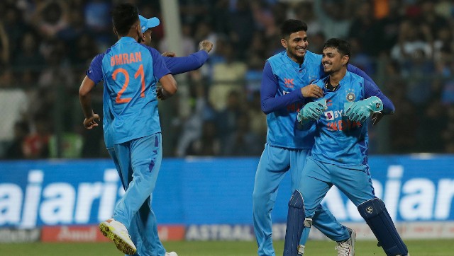 India vs Sri Lanka: Ishan Kishan explains how he took superb catch to dismiss Charith Asalanka in 1st T20I; watch video India vs Sri Lanka: Ishan Kishan explains how he took superb catch to dismiss Charith Asalanka in 1st T20I; watch video