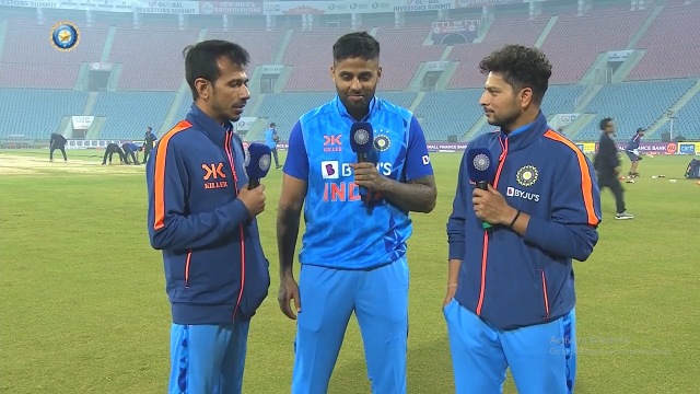 Suryakumar Yadav's banter with Yuzvendra Chahal and Kuldeep Yadav wins internet; Watch Video Suryakumar Yadav's banter with Yuzvendra Chahal and Kuldeep Yadav wins internet; Watch Video