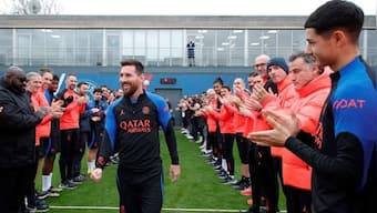 World Cup winner Lionel Messi returns to PSG with a guard of honour, Watch
