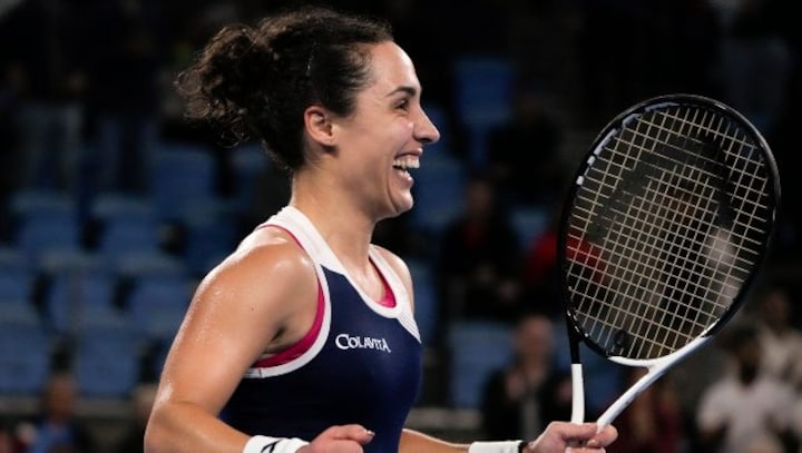 United Cup 2023: Jessica Pegula stuns tearful Iga Swiatek, Maria Sakkari also crashes
