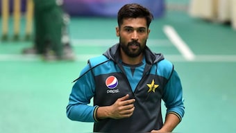 Pakistan team director Hafeez reveals Amir has ‘moved on’ since international retirement, unlikely to make comeback