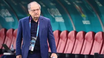 French federation boss apologises for 'clumsy' Zinedine Zidane comments