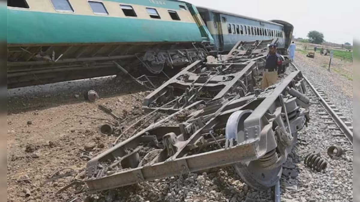 Pakistan: Several killed as blast derails train in Balochistan