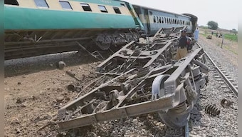 Pakistan: Several killed as blast derails train in Balochistan