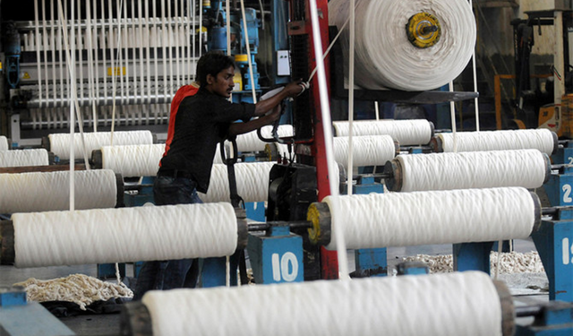 Pakistan: Millions lose jobs amid severe crisis in cotton textile industry Pakistan: Millions lose jobs amid severe crisis in cotton textile industry