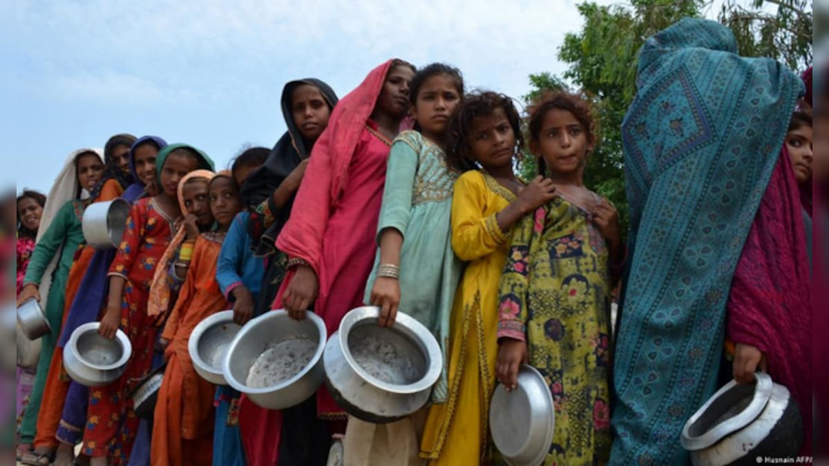 Bankrupt Pakistan on verge of starvation as IMF delays loan