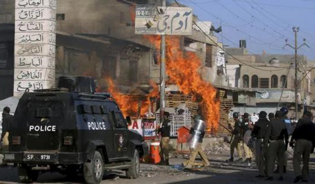 Pakistan: Violence rocks Karachi after controversy erupts over local body polls Pakistan: Violence rocks Karachi after controversy erupts over local body polls