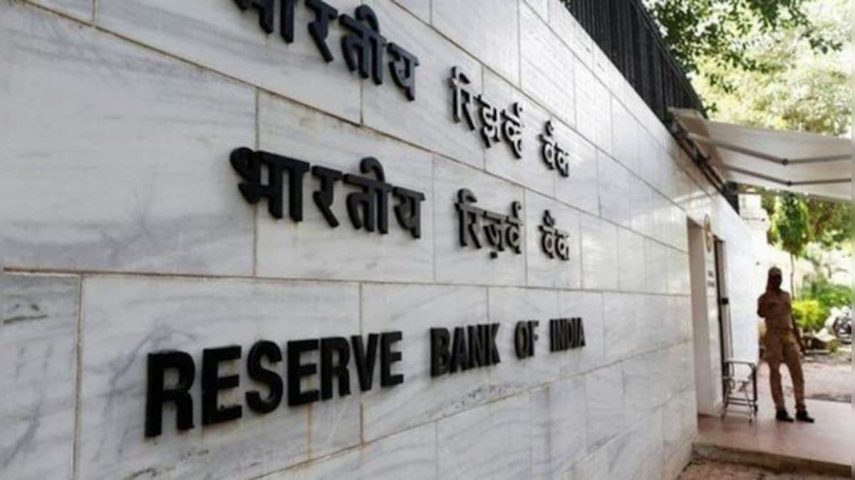 Writing on new banknotes makes them invalid? Know what RBI guidelines say