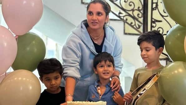 Sania Mirza returns home from Australian open to heartwarming surprise party; watch video