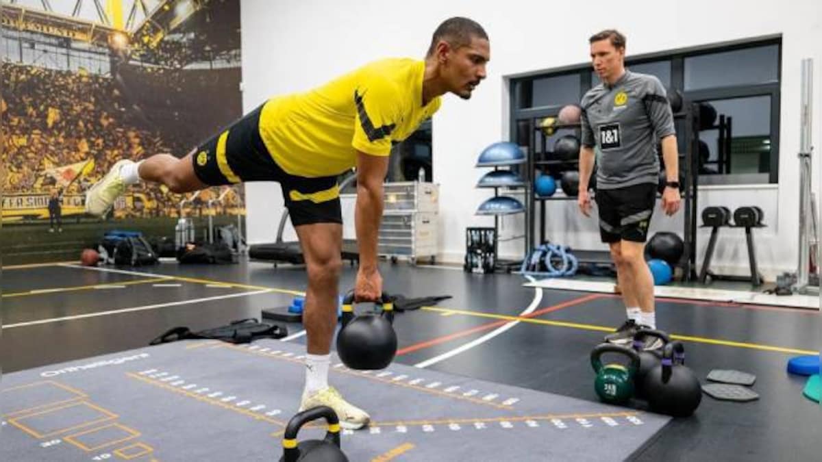 Sebastian Haller back in training at Borussia Dortmund after cancer treatment