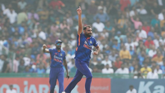India vs Pakistan: 'What about bowling depth?' — Sanjay Manjrekar blasts Team India for Mohammed Shami's omission India vs Pakistan: 'What about bowling depth?' — Sanjay Manjrekar blasts Team India for Mohammed Shami's omission