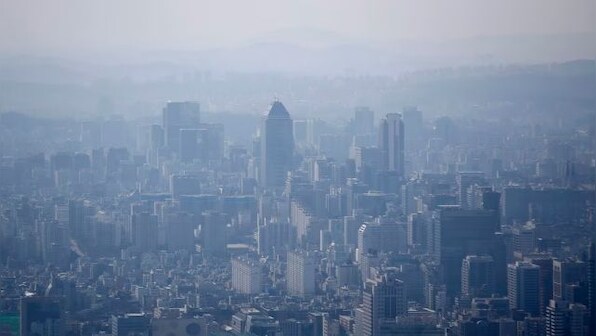 South Korean economy shrinks for first time since early 2020