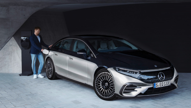 Subscription pricing: Car makers want customers to keep paying for features that their cars already have Subscription pricing: Car makers want customers to keep paying for features that their cars already have