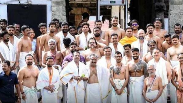 Team India players offer prayers at Sree Padmanabhaswamy temple