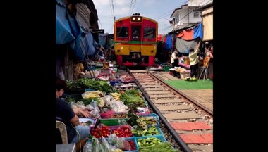 Viral video: Internet left stunned by market set on railway tracks in Thailand
