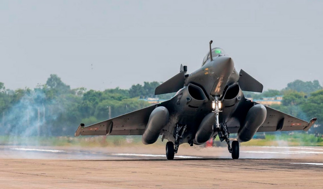 Ukraine War: Rafale proves its mettle, outperforms Russian fighter aircraft Ukraine War: Rafale proves its mettle, outperforms Russian fighter aircraft