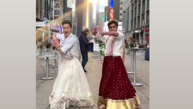 Dancer duo groove to 'Dola Re Dola' on New York street; video wins internet Dancer duo groove to 'Dola Re Dola' on New York street; video wins internet