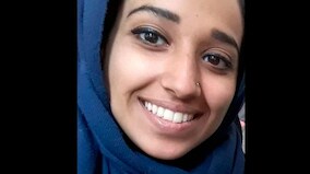 Former ISIS poster girl from the US wants to come back home