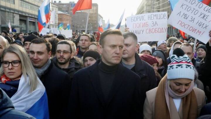 Now, Russian doctors open front against Putin for 'torturing' his political rival in jail