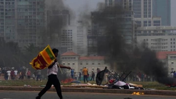 Sri Lanka's bondholders submits first debt restructuring proposal to government