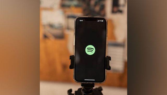 Spotify plans to layoff employees from workforce to curtail costs Spotify plans to layoff employees from workforce to curtail costs