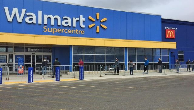 Walmart hikes minimum employee wage amid tight labour market in US; details here Walmart hikes minimum employee wage amid tight labour market in US; details here