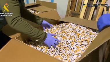 Crammed in rooms, working long hours, Ukrainians fleeing war exploited at fake cigarette factories in Spain