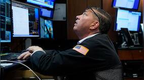 World markets mixed after S&P 500 ends worst year since 2008