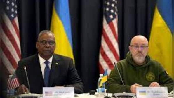 Defence chiefs meeting at US air base fail to resolve dispute on tanks for Ukraine