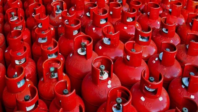 Shortage stops Pak to issue new gas connections; under IMF pressure, govt to 'jack up' price by 74% Shortage stops Pak to issue new gas connections; under IMF pressure, govt to 'jack up' price by 74%