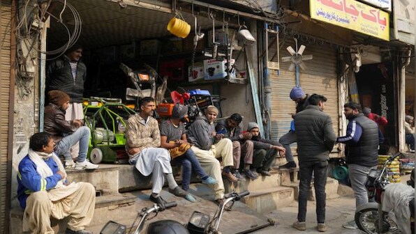 Pakistan minister warns petroleum suppliers against hoarding fuel, creating artificial shortage