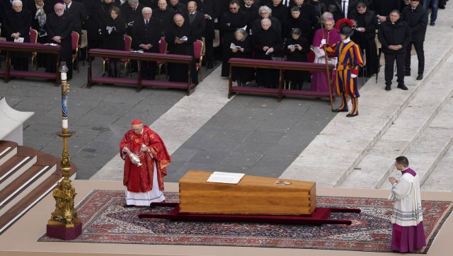 Public now can visit the tomb of Pope Benedict XVI at St. Peter's Basilica Public now can visit the tomb of Pope Benedict XVI at St. Peter's Basilica