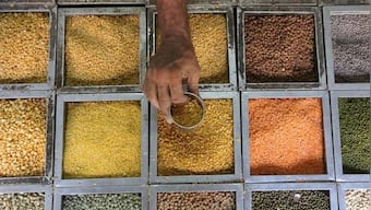 As flour crisis peaks, Pakistan's 'pulse' rate shoots off the charts