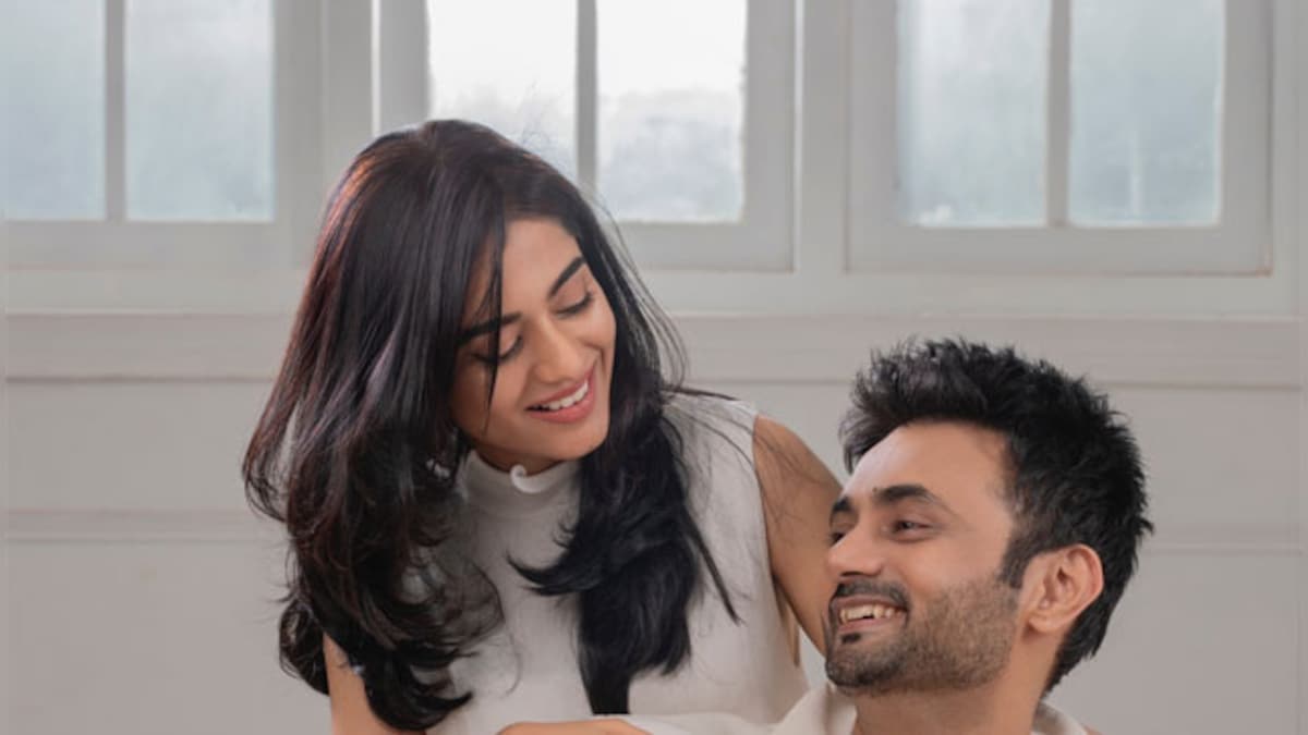 Amrita Rao and RJ Anmol turn authors, announce their first book- Couple of Things