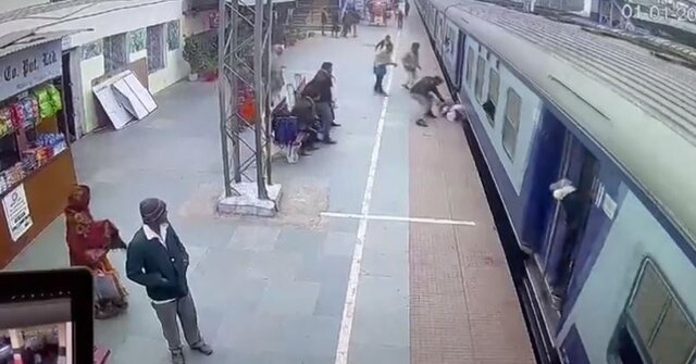 Viral video: Alert RPF jawan rescues man who slipped while getting on moving train Viral video: Alert RPF jawan rescues man who slipped while getting on moving train
