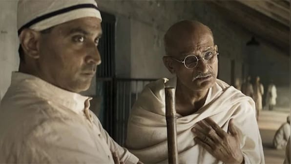 Gandhi Godse Ek Yudh: Love dilutes the powerful political debate