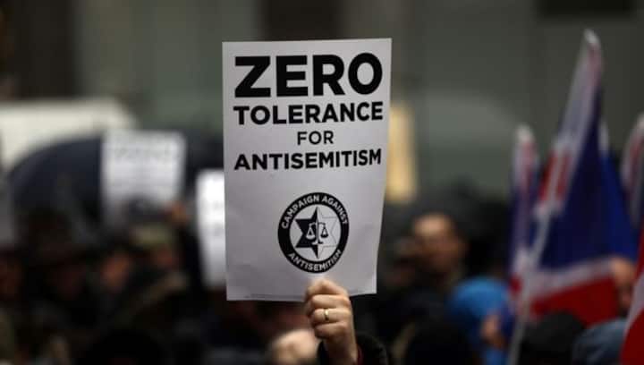 UK records 27% decline in anti-Semitic incidents, a fall from record high in 2021