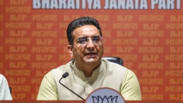 BBC IT Survey: India's ruling party derides broadcaster as 'corrupt, nonsense'