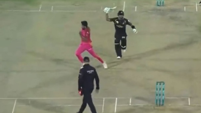 PSL 2023: Peshawar Zalmi skipper Babar Azam threatens Islamabad United's Hasan Ali with bat; Watch PSL 2023: Peshawar Zalmi skipper Babar Azam threatens Islamabad United's Hasan Ali with bat; Watch