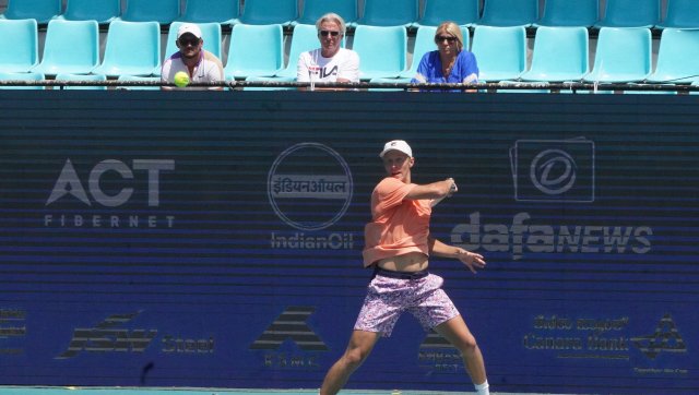 Bjorn Borg walks away from ceremony to honour him as Karnataka CM runs two hours late Bjorn Borg walks away from ceremony to honour him as Karnataka CM runs two hours late