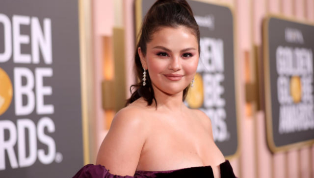 Selena Gomez opens up on receiving online hate post-breakup: I constantly had anxiety Selena Gomez opens up on receiving online hate post-breakup: I constantly had anxiety