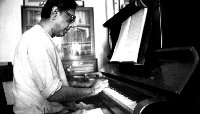 Ray-esque | Satyajit Ray's passion for western classical music Ray-esque | Satyajit Ray's passion for western classical music