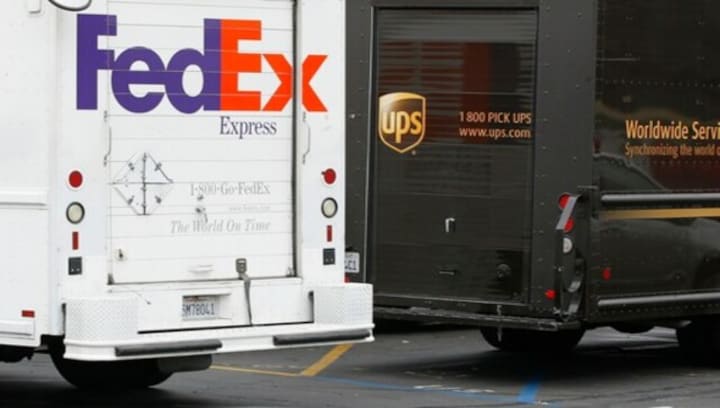 FedEx pilot union gets closer to strike after unanimous approval