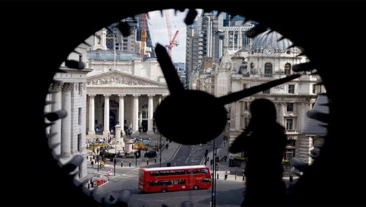 UK mulls no sick leave for workers in bid to boost economy