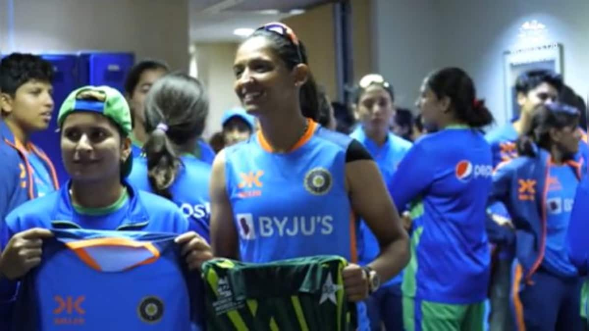 India, Pakistan players engage in friendly interaction after T20 World Cup 2023 match; watch