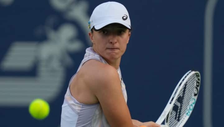 Dubai Open: Iga Swiatek extends perfect record over Coco Gauff to reach final