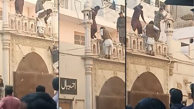 WATCH: Jihadis bring down hammer and tongs on Ahmadi mosque in Pakistan's Karachi; 2nd in a month WATCH: Jihadis bring down hammer and tongs on Ahmadi mosque in Pakistan's Karachi; 2nd in a month