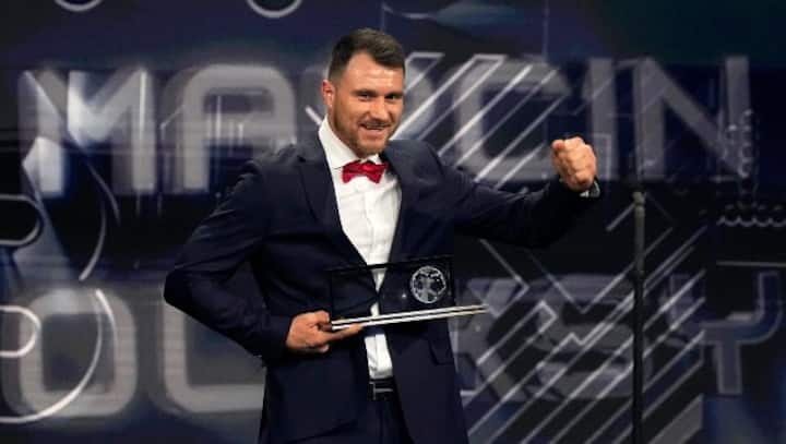 Watch: Polish amputee Marcin Oleksy's stunning strike wins Puskas Award for best goal